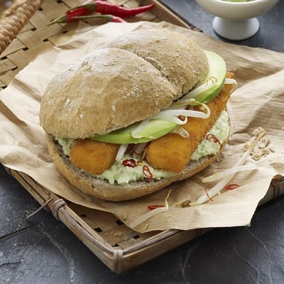 Fischstäbchen Brötchen Wasabi