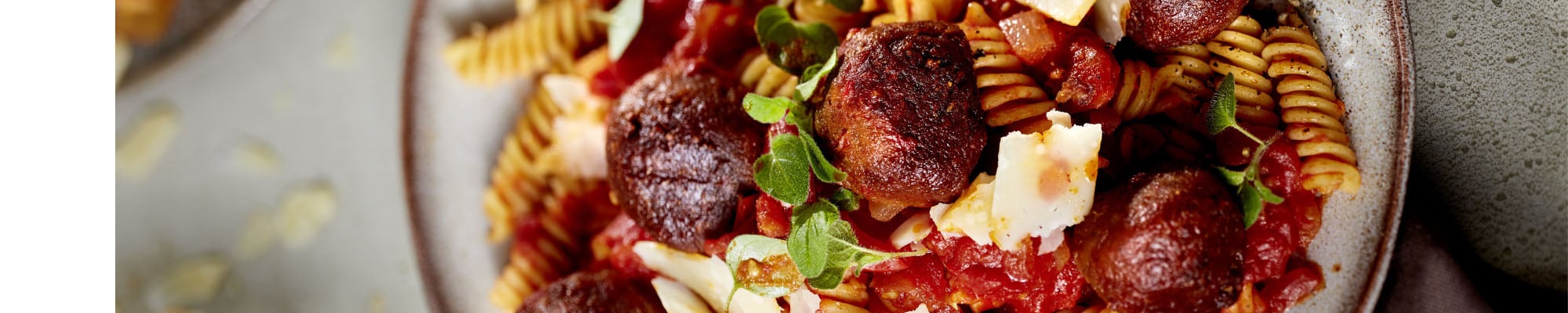 Fusilli in Tomatensauce mit Hackbällchen