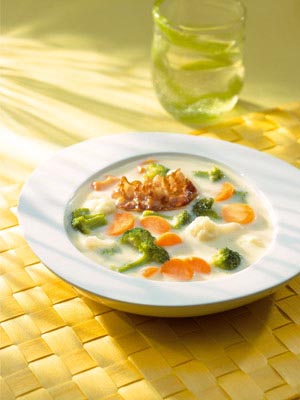 Gemüsecremesuppe mit Speck