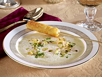 Blumenkohlschaumsuppe mit Backfischstäbchen