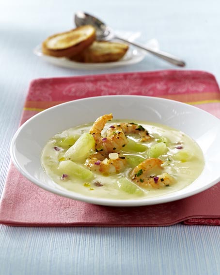 Kohlrabi-Crème-Suppe mit Garnelen