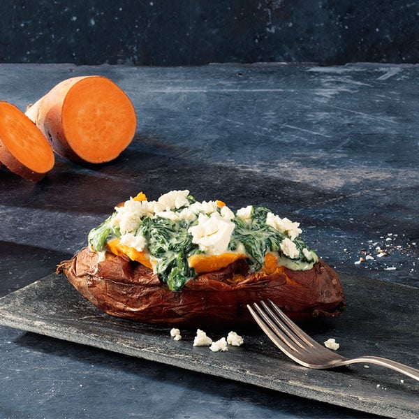 Gebackene Süßkartoffel mit Rahm-Blattspinat