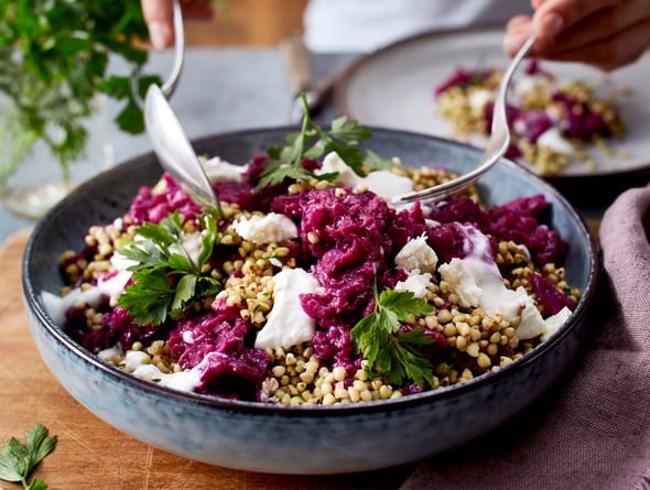 Lauwarmer Buchweizen-Rotkohl-Salat