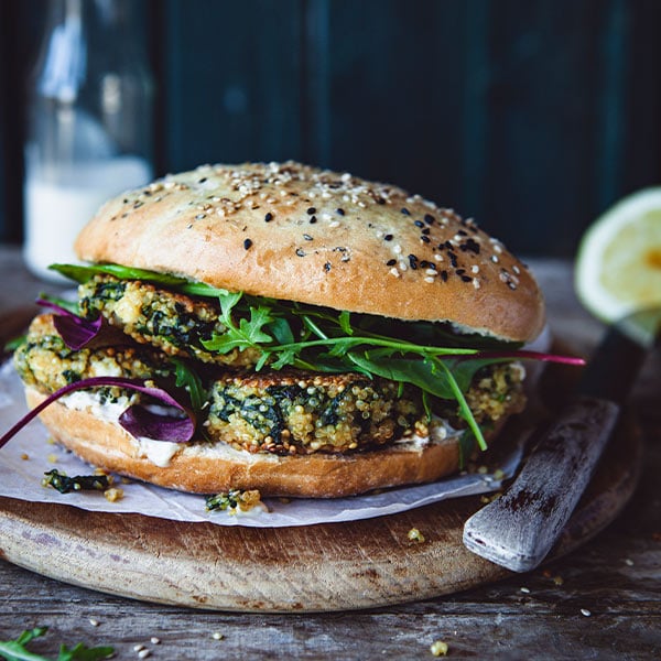 Quinoa-Feta-Spinat-Bratlinge