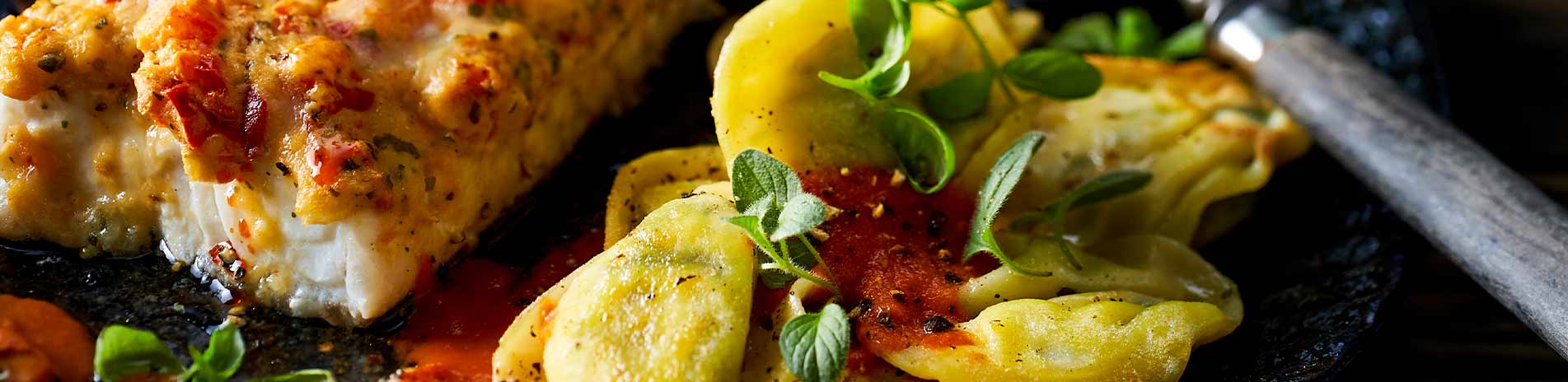 Schlemmer-Filet mit Kartoffelteig-Taschen und Tomatencreme 