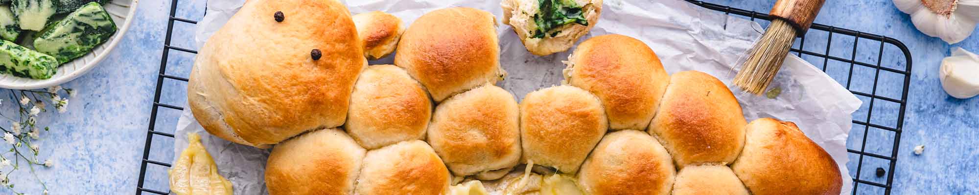 Osterlaemmchen mit Spinat